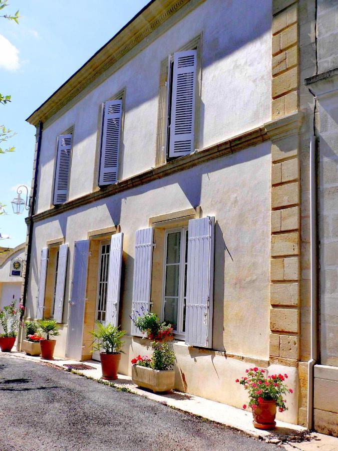 Bed and Breakfast Au Bord De L'Eau Pessac-sur-Dordogne Zewnętrze zdjęcie